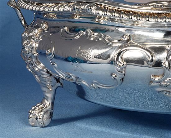 An early Victorian Irish silver soup tureen and cover,